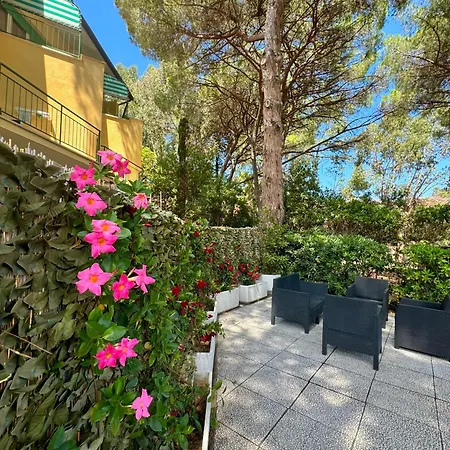 ホテル Monna Lisa 3*