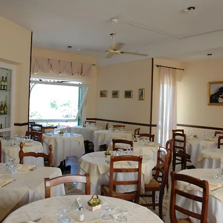 ホテル Monna Lisa