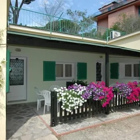 Monna Lisa ホテル 3*