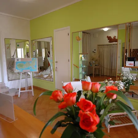 Monna Lisa ホテル